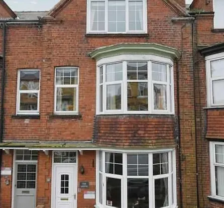 Ground Floor At The Lawns - Lovely Chic Ground Floor